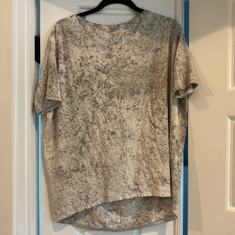 Lululemon back in action tee 6